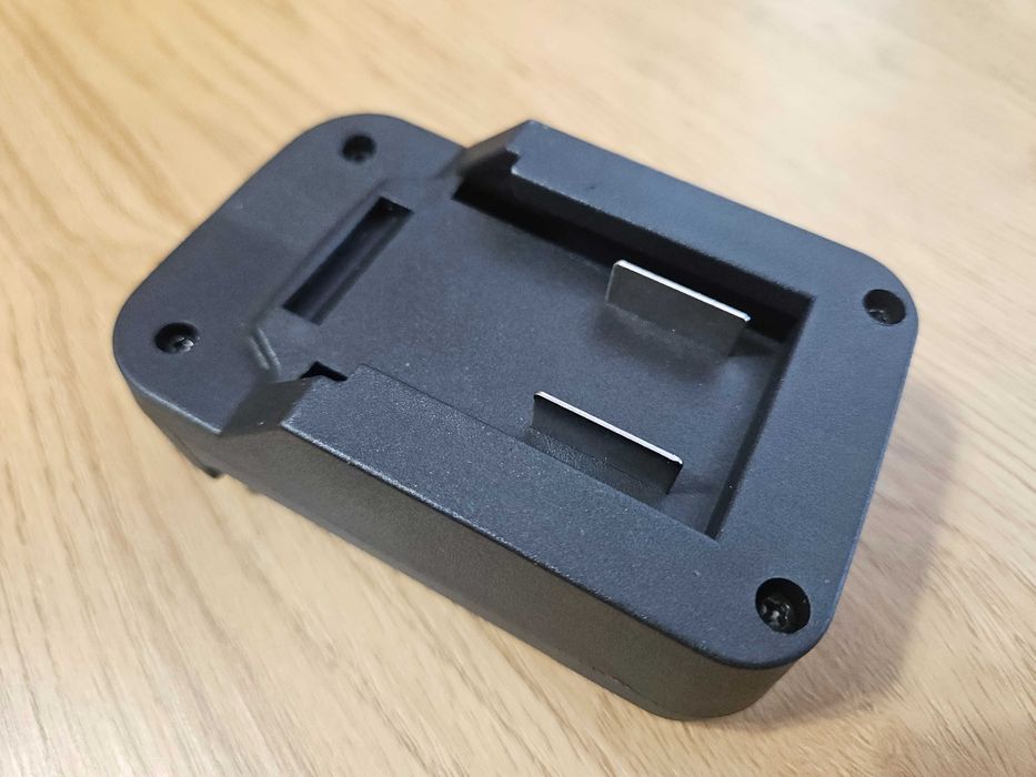 Преходник адаптер за батерия Parkside Dewalt Makita Bosch Total Einhel