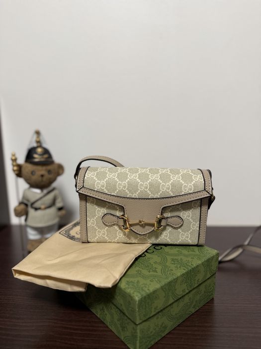 Geanta deosebita noua