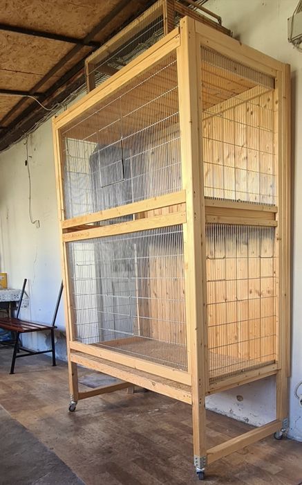 Vand colivie mare, voliera pt canari,cinteze, papagali !