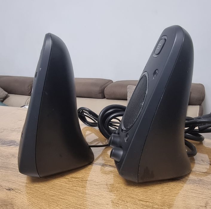 Буфер с колонки Logitech