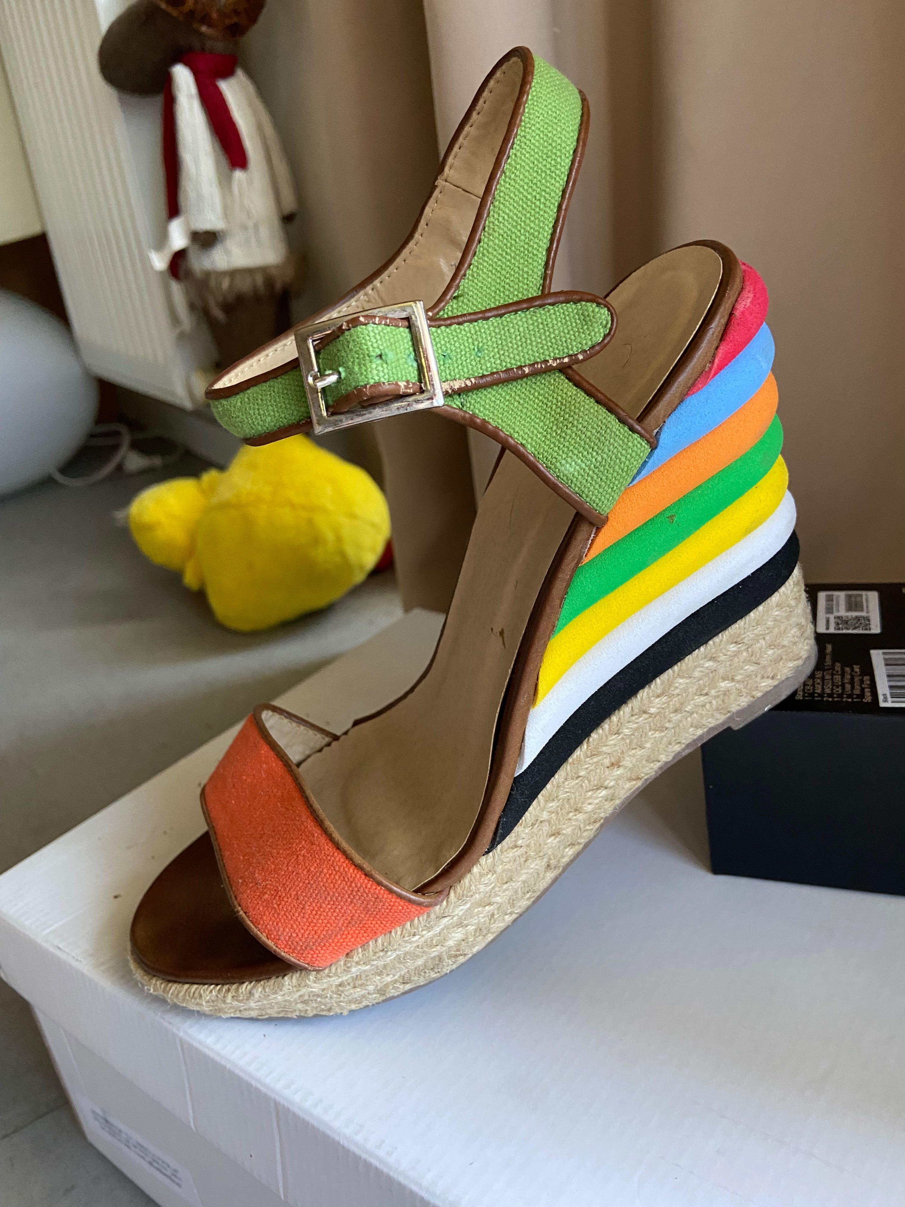 Sandale multicolore de vara cu platforma