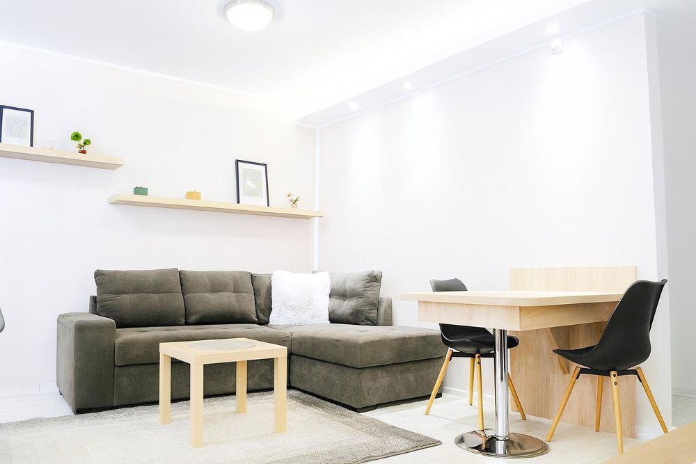 Едностаен апартамент под наем в Център