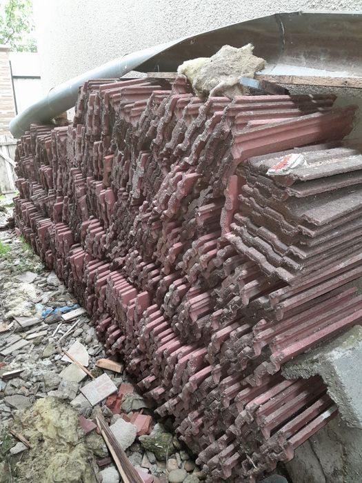 Vând Țigle ( Ciripuri ) din Ciment. 1100 buc.