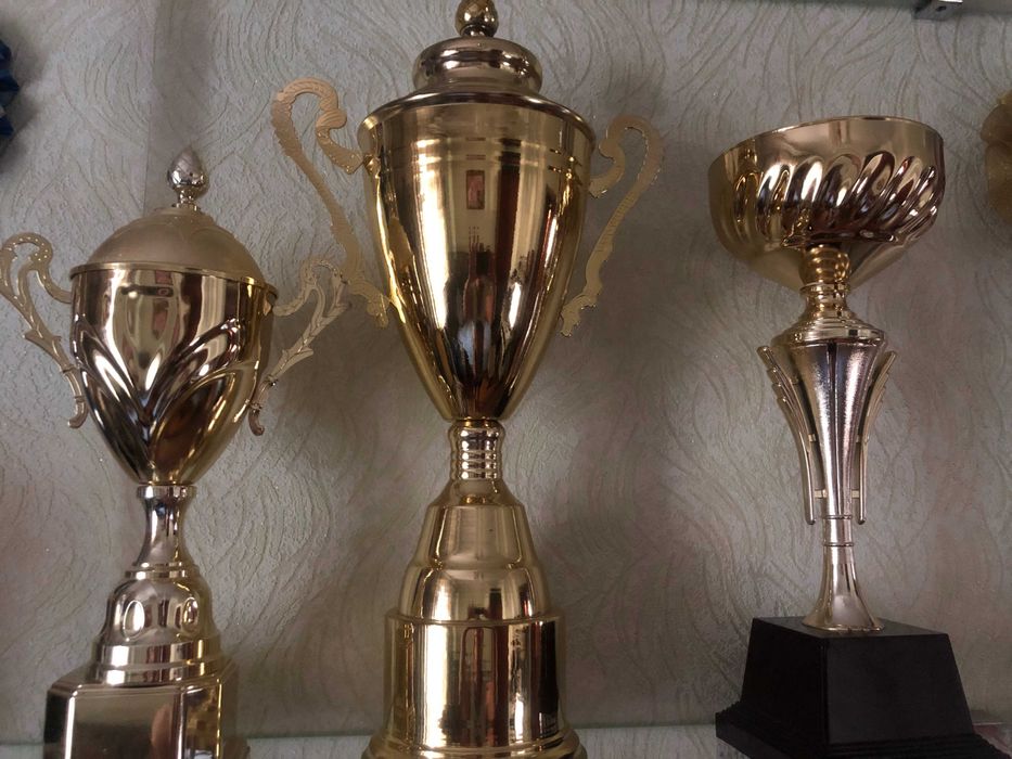 Кубки спортивные. .7 шт.