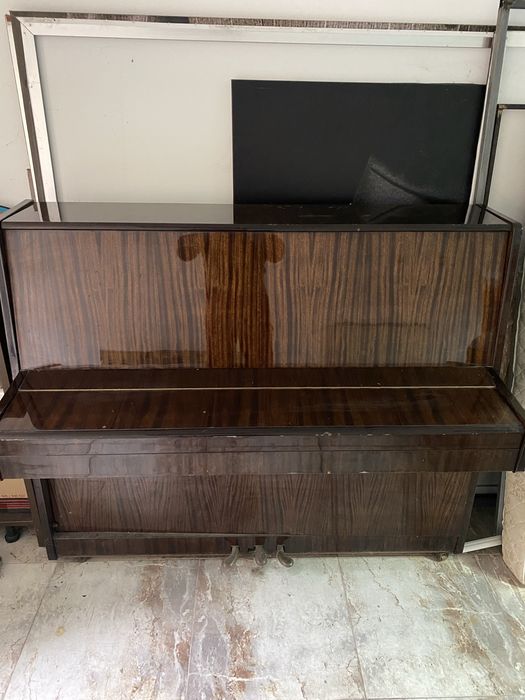 пиано заря.