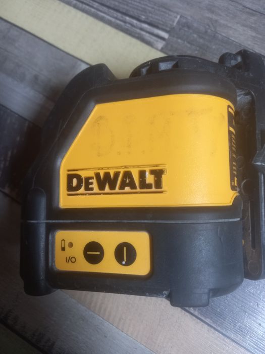 Laser dewalt lumina rosie
