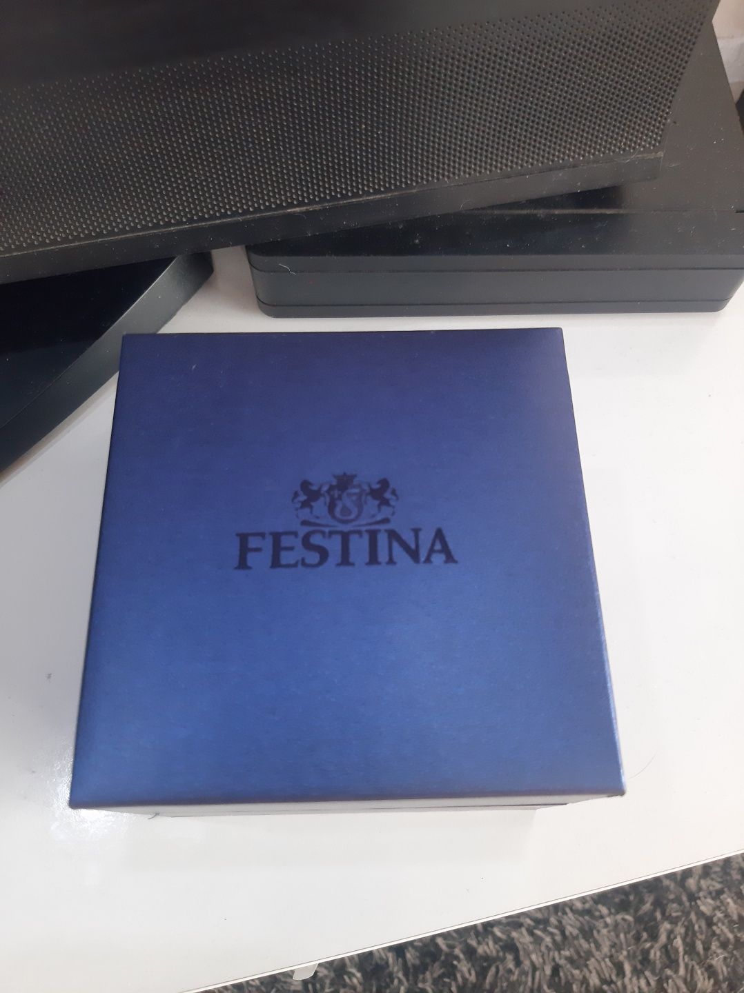 Продавам чисто фестина