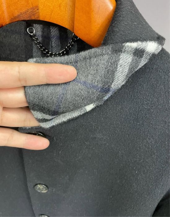 Palton Burberry , calitate premium , pe comanda , nou , M