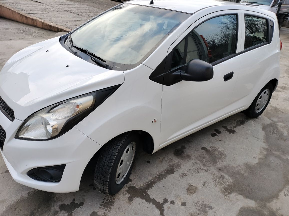 Chevrolet spark anul 2013