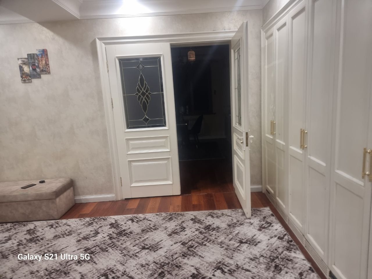 Квартира своя продаётся. Большая.