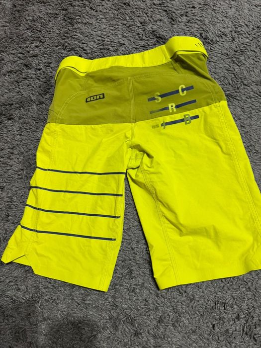 Pantaloni surfing marimea S ION