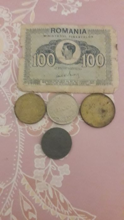 Vand monede de colectie