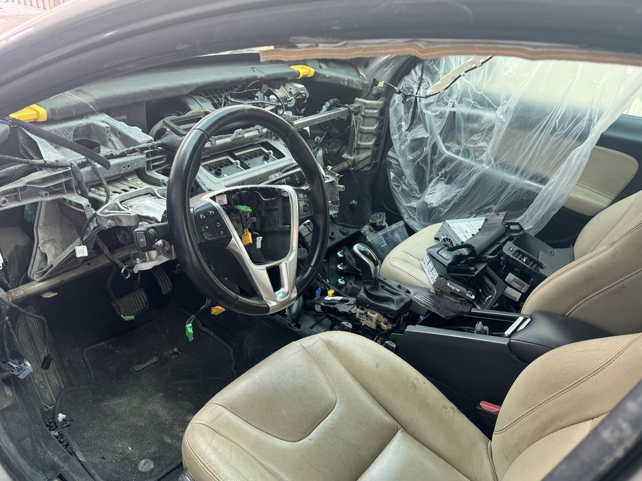 Volvo v60 D6 Hybrid 2.4 на части