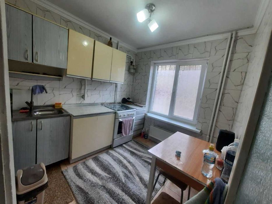 Тристаен имот в Западен парк