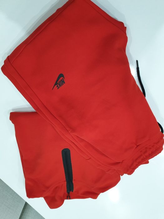 Nike мъжки екип 120 лева