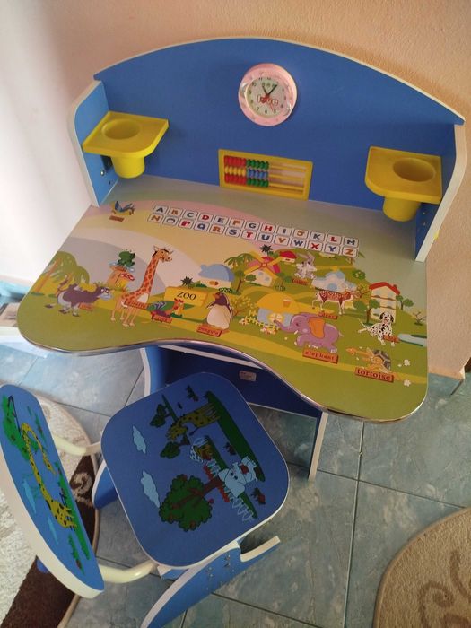 Birou copil in stare f buna