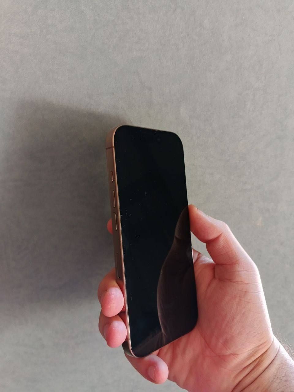 iPhone 16 Pro HX/A