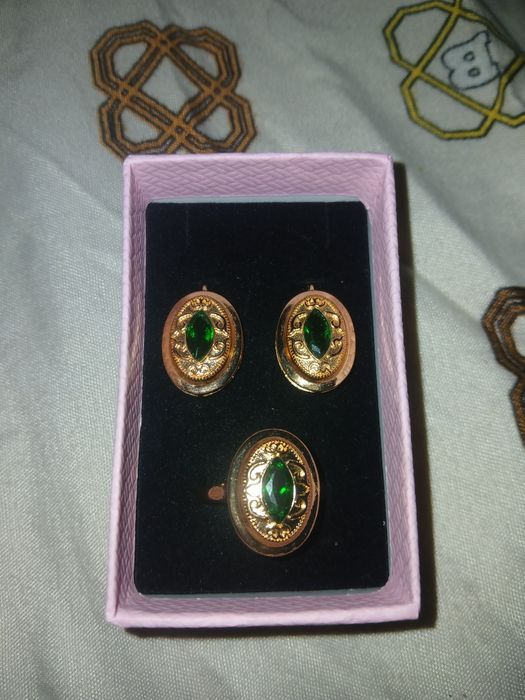 Продам комплект серебро