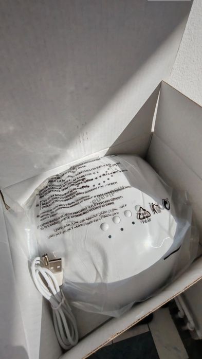 Lampa UV de unghii Noua în cutie cu cablu și sigilata