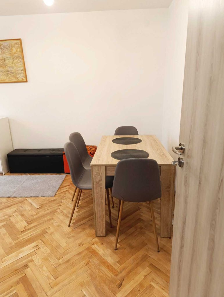 Продава се Тристаен апартамент в София, Бъкстон - 80 кв.м за 9 €/кв.м - Снимка #3