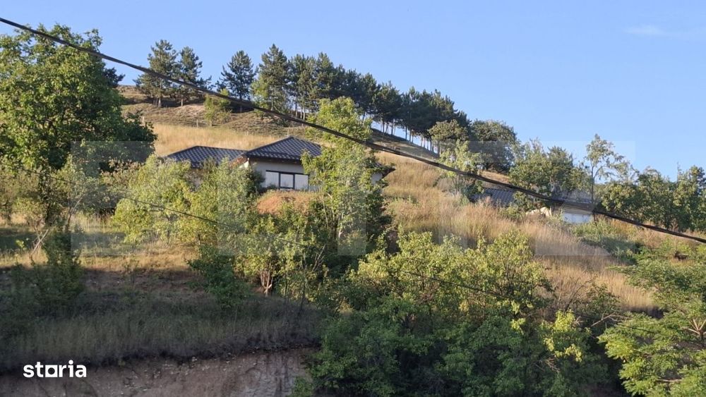 Casa pe un nivel, cu teren 2997 mp, panorama superba,Suceagu