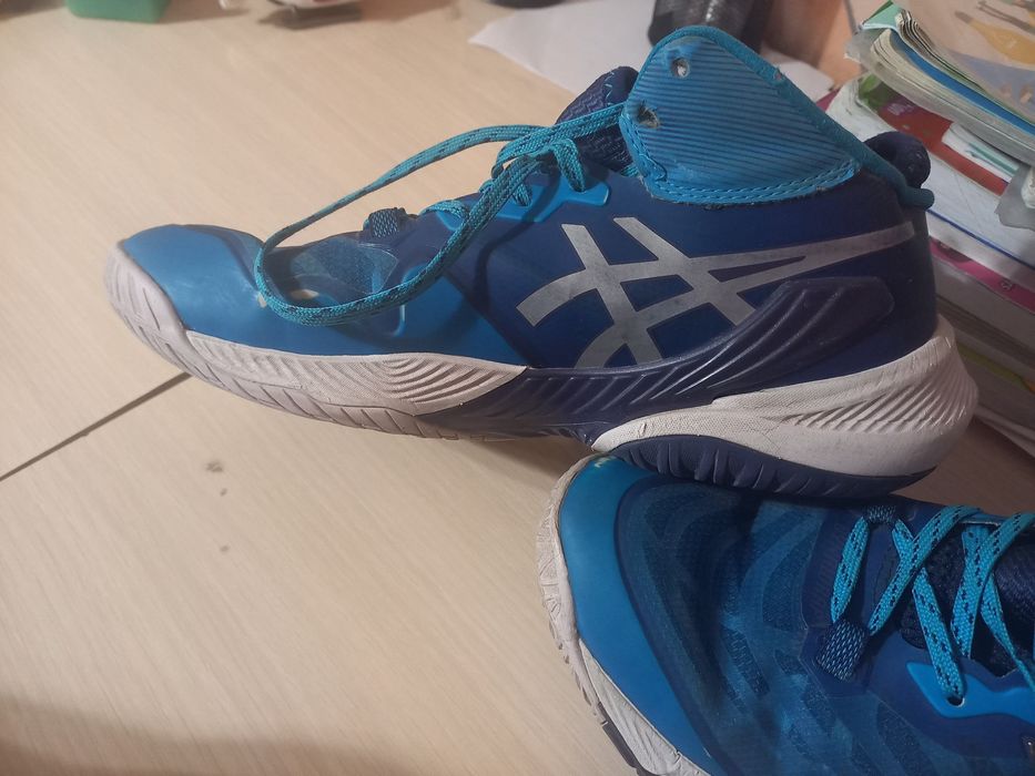 ASICS metarais blue