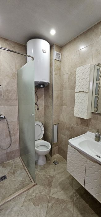 Двустаен апартамент с паркомясто