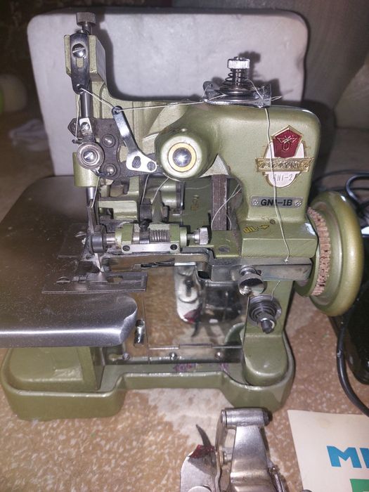 Оверлок  б/у в хорошем состоянии.