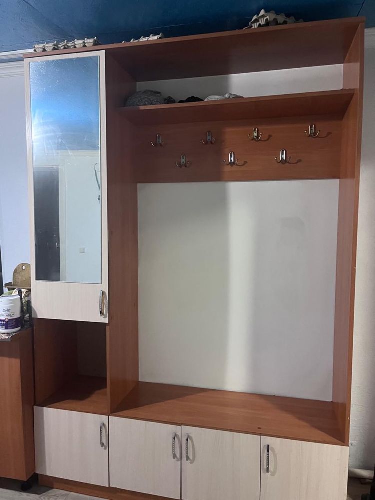 Продам шкаф на прихожую