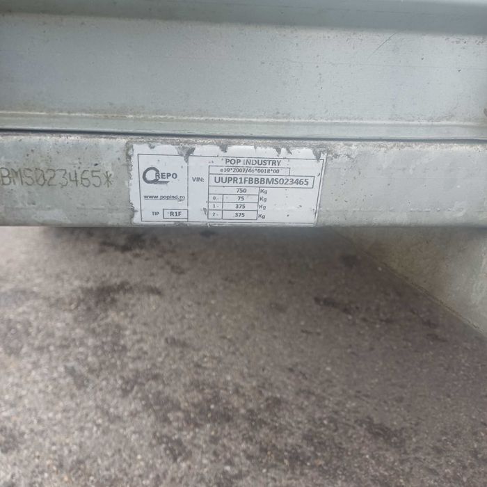 REMORCA 750Kg  pe 2 AXE