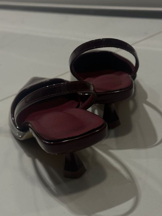 Ниски официални обувки - цвят бордо