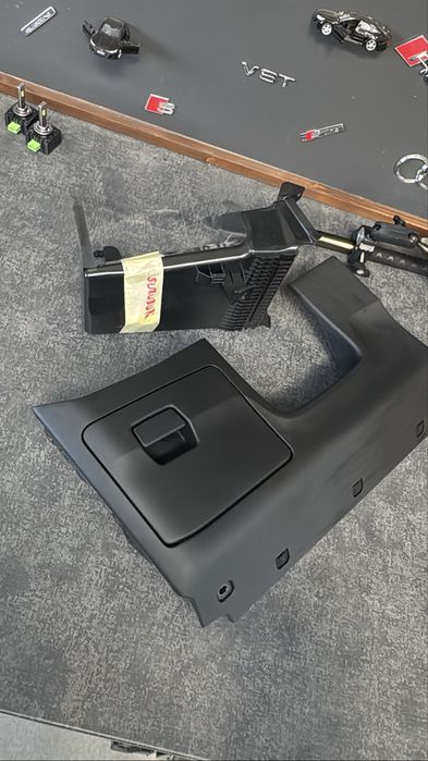 Compartiment volan, buzunar volan, torpedou mic Audi A4/A5 B9/B9.5