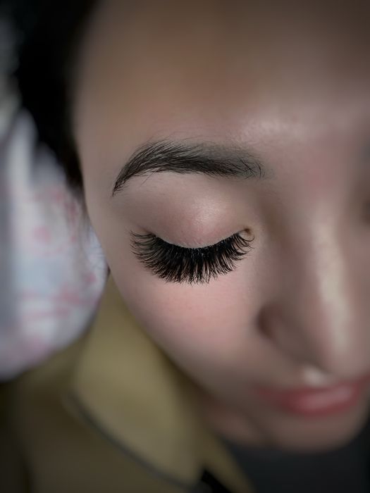 Наращивание ресниц 7000тг, г.Астана
