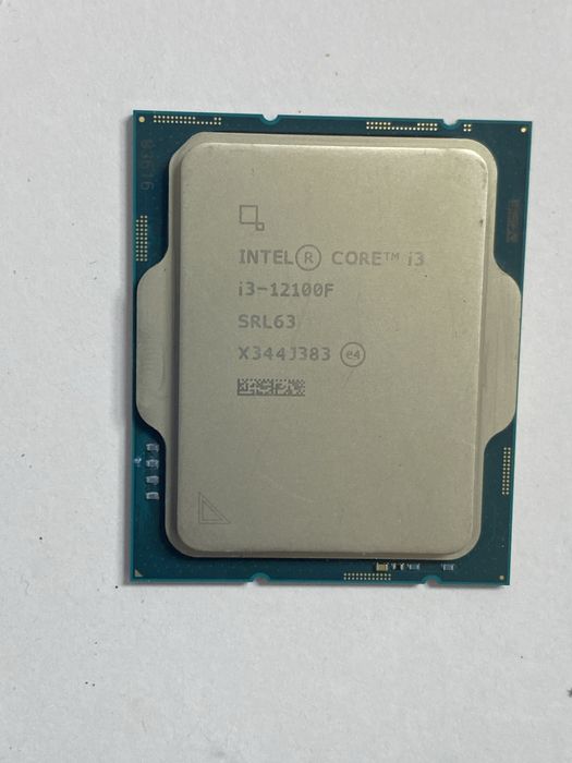 Процессор core i3 12100F