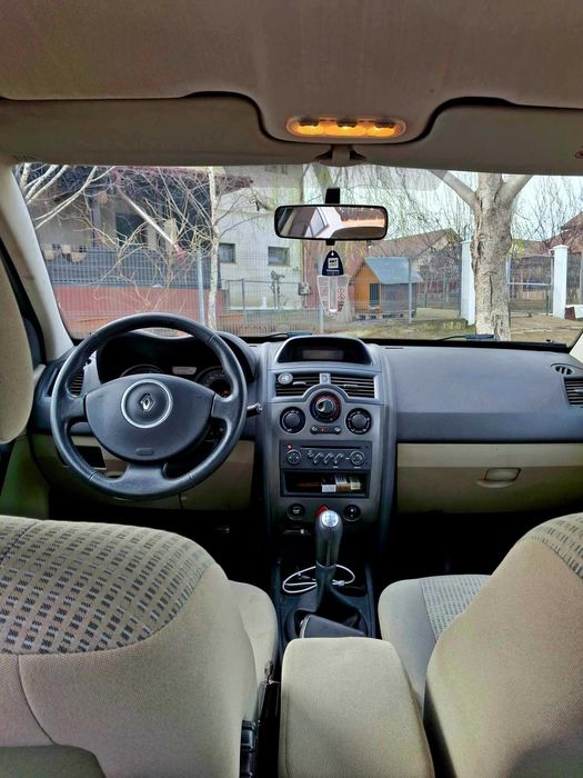 Inchirieri auto Iasi 100 Ron,Renault Megane 2 , Valex Auto Rent