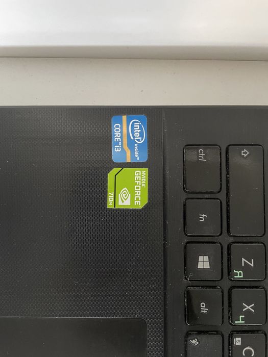 Ноутбук asus