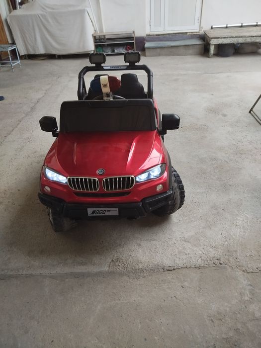 Detiskiy moshina sotiladi srochna