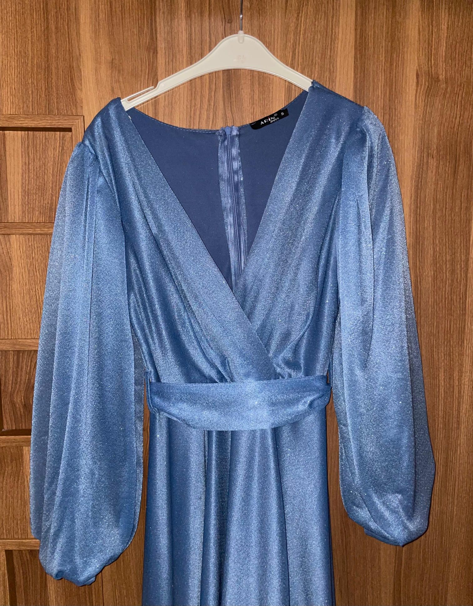 Rochie de seară albastră