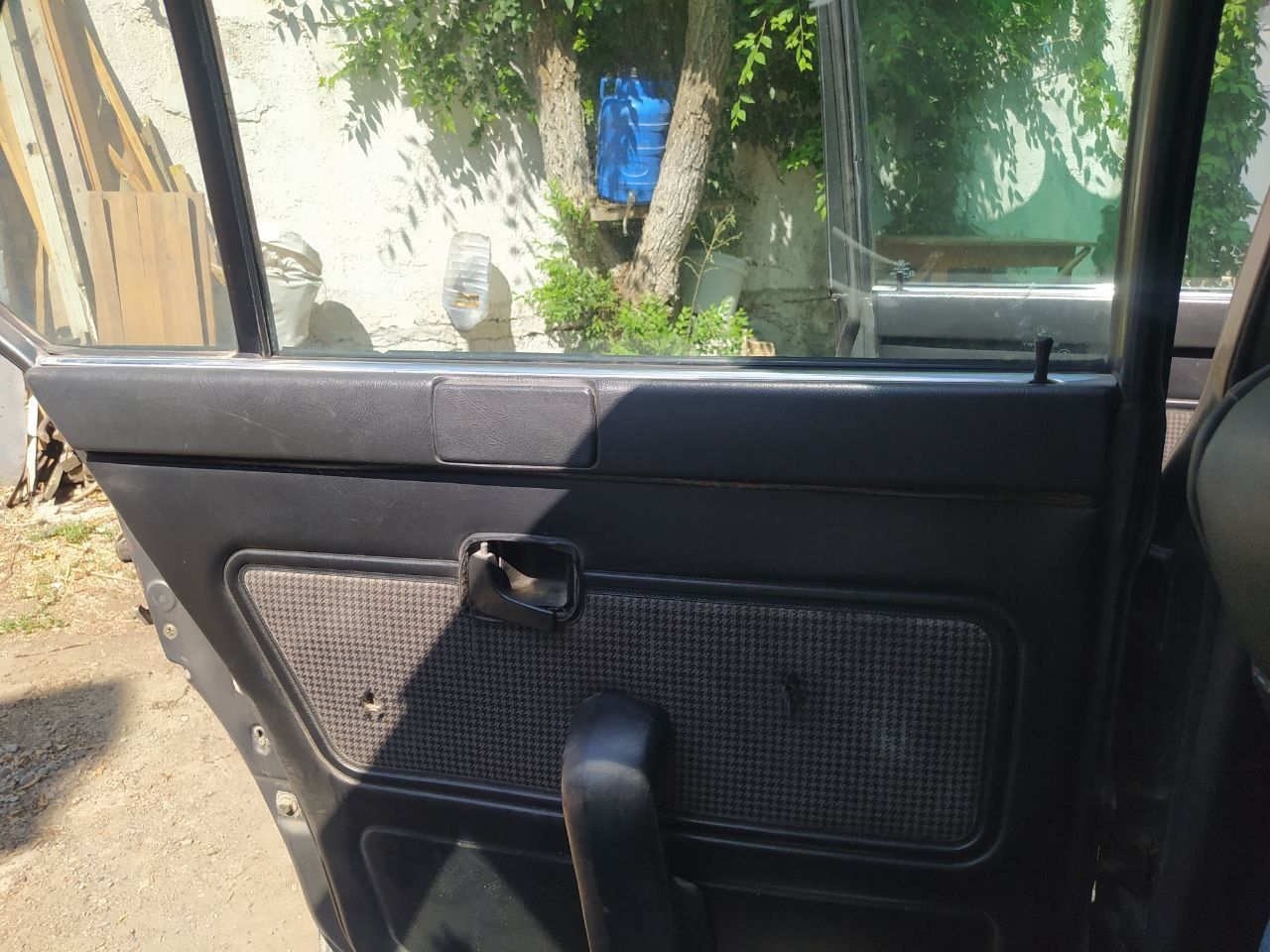 Продается БМВ Е28
