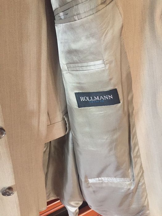 Продавам мъжки костюми на Rollman на половин цена