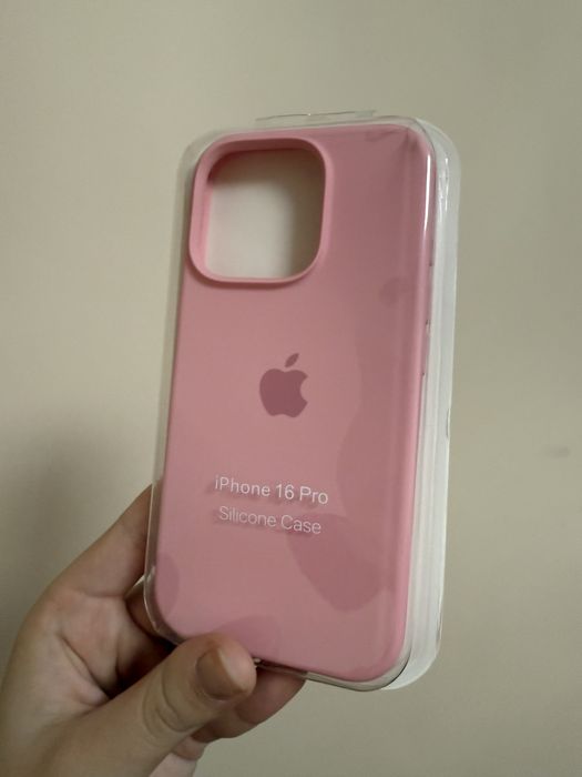 Husa roz pentru iphone 16 pro