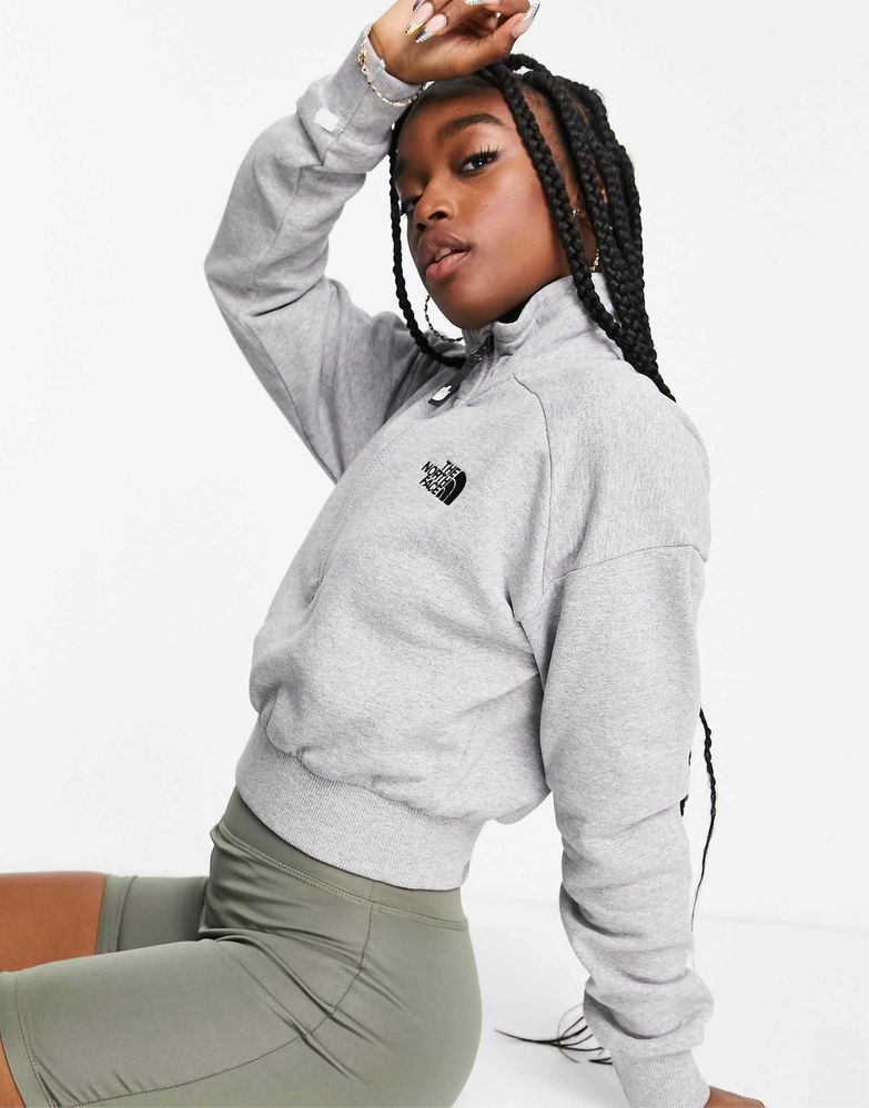 The North Face Cropped 1/4 Zip Sweatshirt