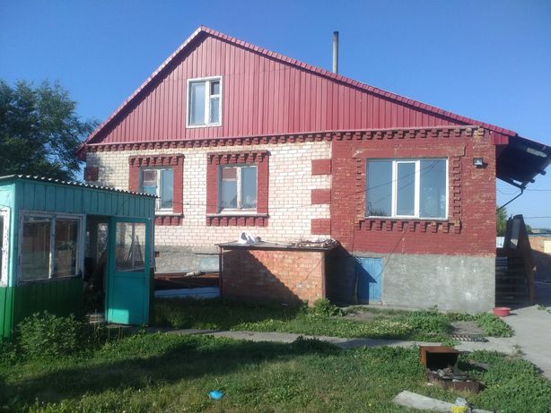 Дом в поселке Украинка