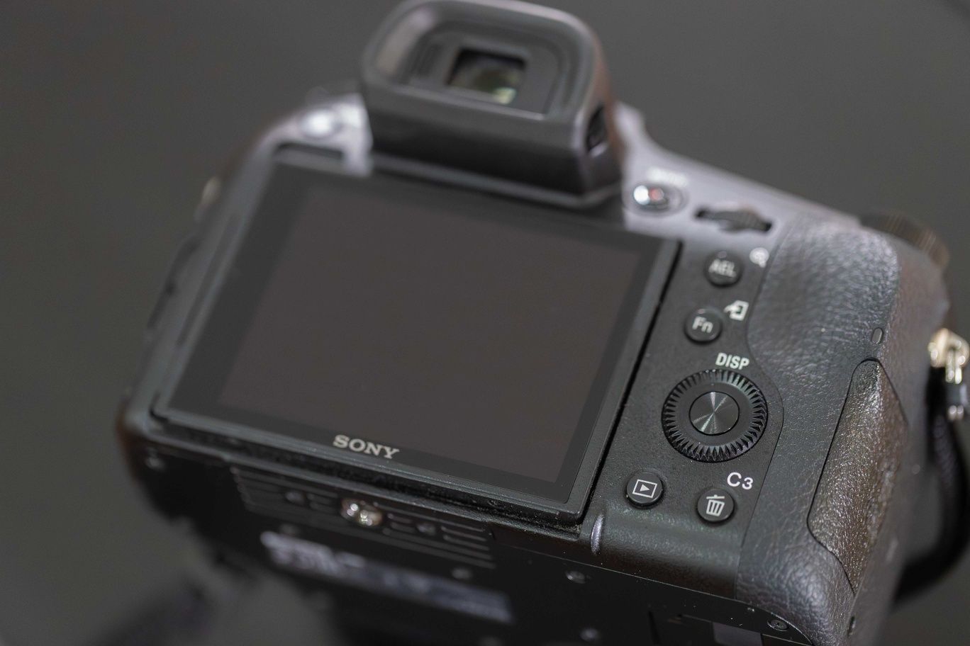 Фотоаппарат Sony RX10 mark IV