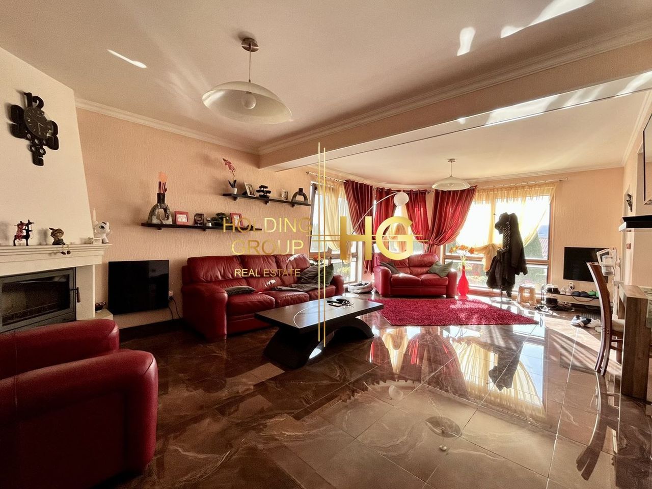 Продава се Къща в с. Оброчище, Област Добрич - 250 кв.м за 1400 €/кв.м - Снимка #9