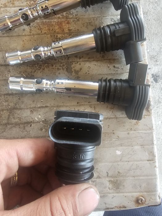 Bobina inductie Vw Passat B5.5 1.8 T cod motor AWT An 2001 2002 2003 2