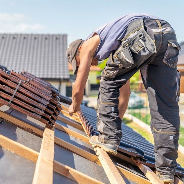 Reparații Acoperișuri Orice Problemă Noi Suntem Soluția potrivită