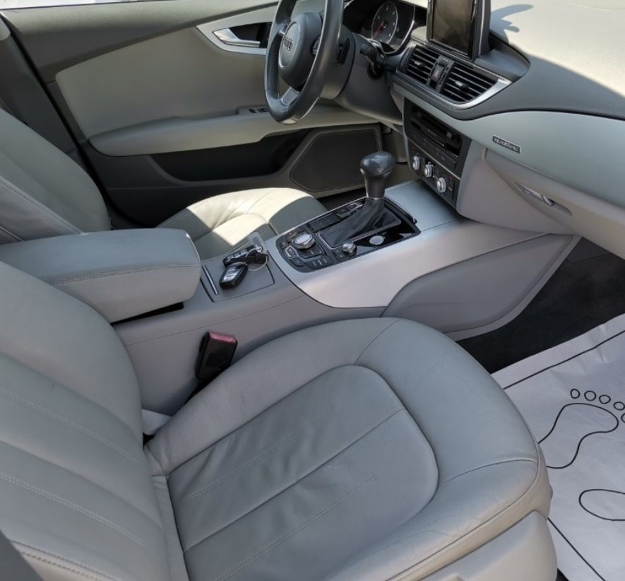 Салон за Audi A7