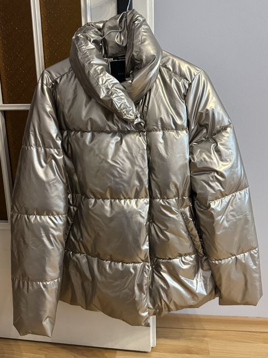 Зимно яке на Mohito в златен цвят