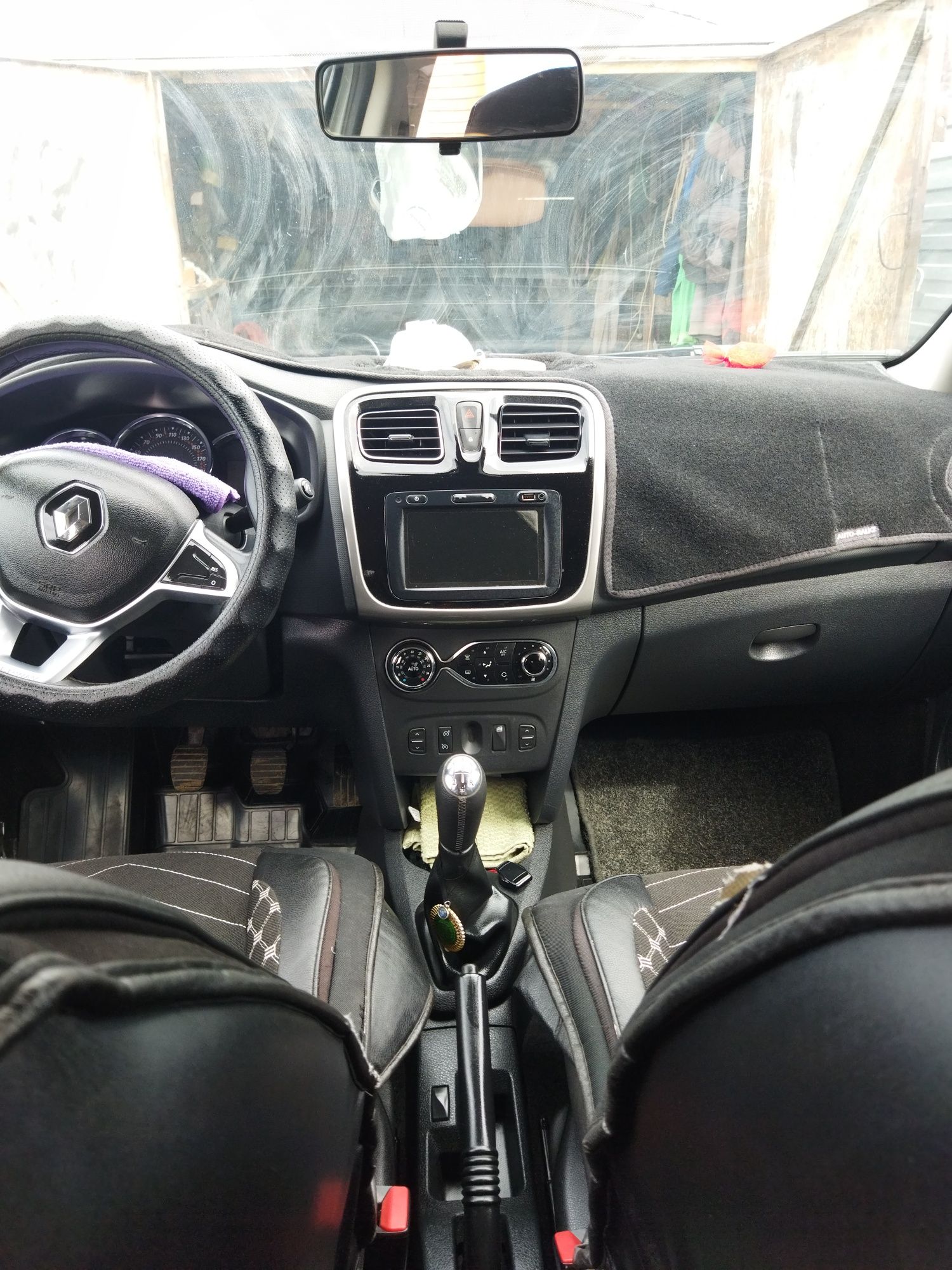 Renault logan stepway